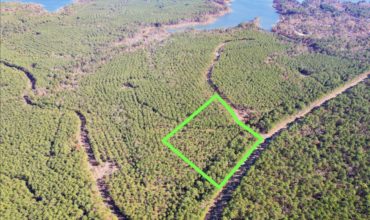9.73 acres in San Augustine County